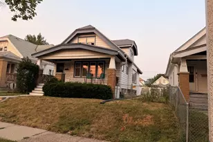 4718 N 41st St, Milwaukee, WI 53209 - Photo 1