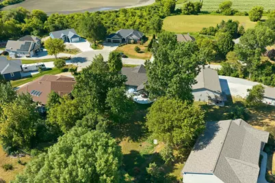 10027  Camelot Dr, Racine, WI 53406 - Photo 51