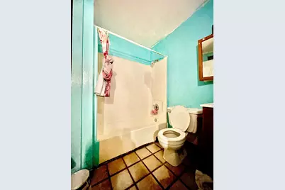 2560 S 12th St, Milwaukee, WI 53215 - Photo 15