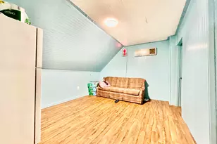 2560 S 12th St, Milwaukee, WI 53215 - Photo 9