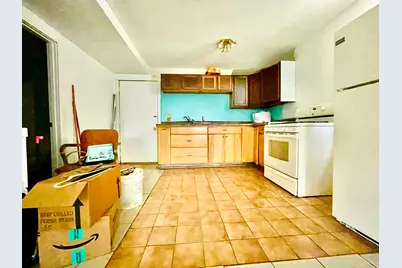 2560 S 12th St, Milwaukee, WI 53215 - Photo 11