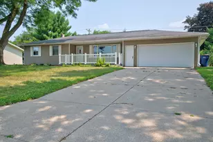 643 Winter St, Onalaska, WI 54650 - Photo 1