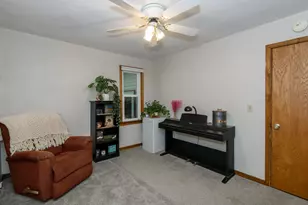 4013 S 40th St, Greenfield, WI 53221 - Photo 11