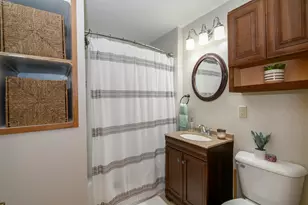 4013 S 40th St, Greenfield, WI 53221 - Photo 13