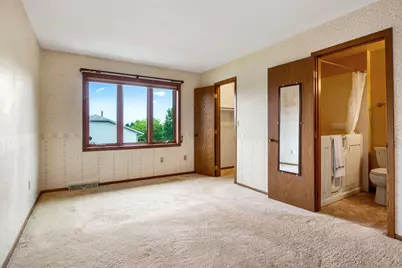 971 S Imperial Dr, Hartland, WI 53029 - Photo 11