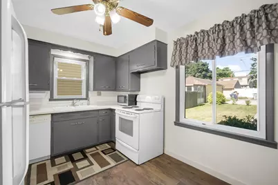 3235 N 88th St, Milwaukee, WI 53222 - Photo 7