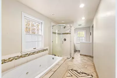 825  Lone Tree Rd, Elm Grove, WI 53122 - Photo 25