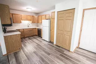 622 Shepherds Dr, West Bend, WI 53090 - Photo 5