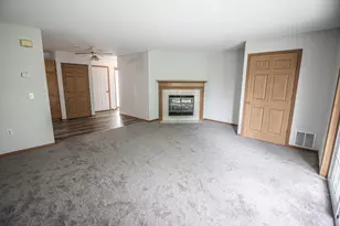 622 Shepherds Dr, West Bend, WI 53090 - Photo 35