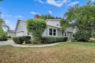 10229 N Concord Dr, Mequon, WI 53097 - Photo 29