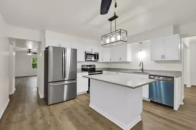 10229 N Concord Dr, Mequon, WI 53097 - Photo 11