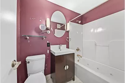 929 N Astor St #203, Milwaukee, WI 53202 - Photo 9