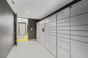 929 N Astor St, Milwaukee, WI 53202 - Photo 29
