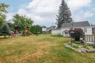 122  Elm St, Pewaukee, WI 53072 - Photo 43