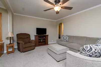 122  Elm St, Pewaukee, WI 53072 - Photo 9