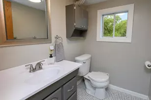 122 Elm St, Pewaukee, WI 53072 - Photo 37