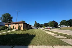 2900 Drexel Ave, Racine, WI 53403 - Photo 17