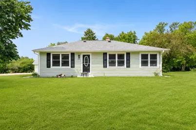 8991 S 29th St, Franklin, WI 53132 - Photo 1
