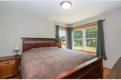 8991 S 29th St, Franklin, WI 53132 - Photo 15