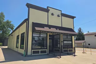 522 Milwaukee St, Lomira, WI 53048 - Photo 1