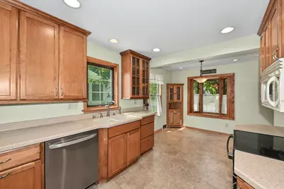 708 S 110th St, West Allis, WI 53214 - Photo 11