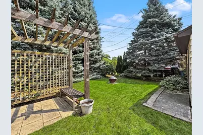 708 S 110th St, West Allis, WI 53214 - Photo 27