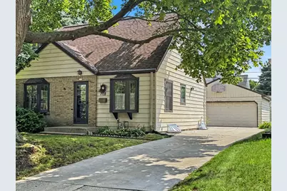 708 S 110th St, West Allis, WI 53214 - Photo 29
