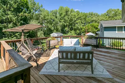 241  Parkview Ct, Pewaukee, WI 53072 - Photo 25