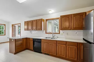 1622 Goldenrod Cir, West Bend, WI 53095 - Photo 9
