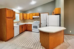 W2392 Julianne St, Ashippun, WI 53066 - Photo 5