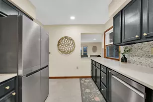 8824 W Harrison Ave, West Allis, WI 53227 - Photo 9