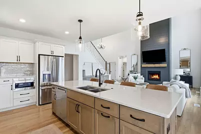 14141 N Lake Shore Dr, Mequon, WI 53097 - Photo 9