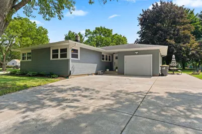 1333  Bluebird Ter, Waukesha, WI 53188 - Photo 27