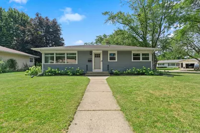 1333  Bluebird Ter, Waukesha, WI 53188 - Photo 3