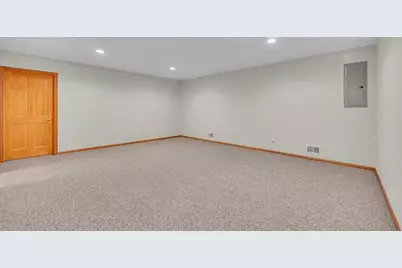 1031  Covington Dr, Sheboygan Falls, WI 53085 - Photo 17