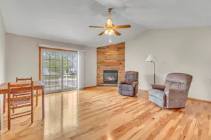 1031 Covington Dr, Sheboygan Falls, WI 53085 - Photo 3