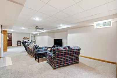 S86W30485  Stonegate Dr, Mukwonago, WI 53149 - Photo 39