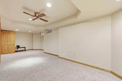 S86W30485  Stonegate Dr, Mukwonago, WI 53149 - Photo 45