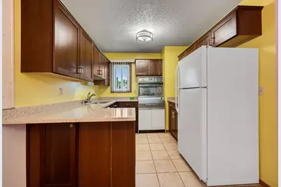 9766 W Tower Ave, Milwaukee, WI 53224 - Photo 7