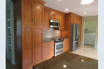5320 W Lake Dr, West Bend, WI 53095 - Photo 9
