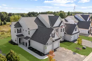 1872 Woodland Way, Slinger, WI 53086 - Photo 3