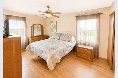 5808  69th St, Kenosha, WI 53142 - Photo 9