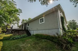 384 Ridge Rd, Juneau, WI 53039 - Photo 21
