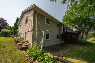 384  Ridge Rd, Juneau, WI 53039 - Photo 25