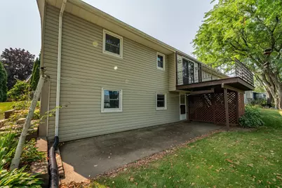 384  Ridge Rd, Juneau, WI 53039 - Photo 11
