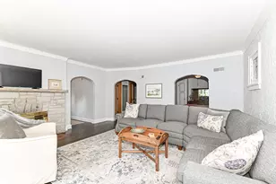30406 Forest Dr, Burlington, WI 53105 - Photo 9
