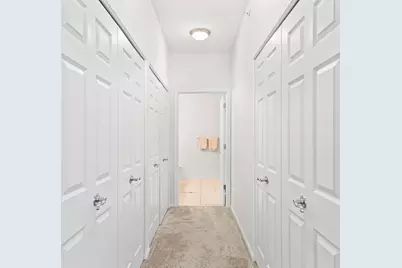 3862 S Lake Dr #105, Saint Francis, WI 53235 - Photo 17