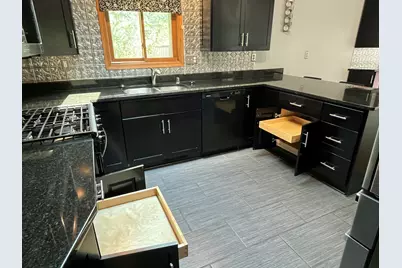 4225  Mona Park Rd, Racine, WI 53405 - Photo 9