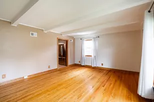 3017 W Franklin Terrace, Franklin, WI 53132 - Photo 9