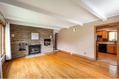 3017 W Franklin Ter, Franklin, WI 53132 - Photo 7